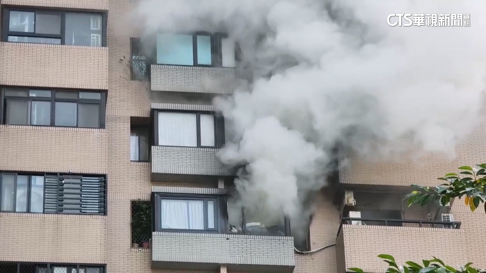 新北板橋大樓火警　疑電線走火126消防灌救