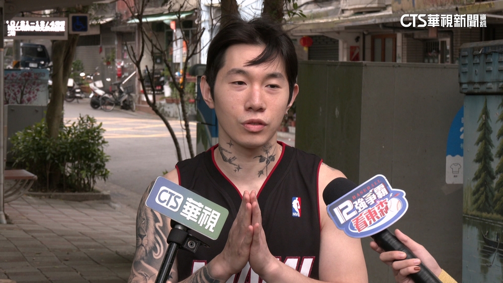 街頭藝人控挑釁「教壞粉絲」　網紅：只是想一起玩