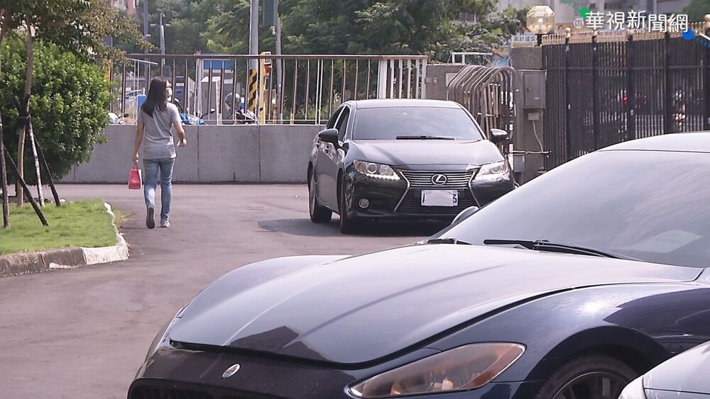 帶坐輪椅阿嬤連遭Uber拒載　百萬網紅：超難過