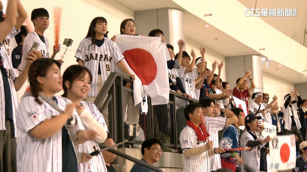 「日韓大戰」戰火猛烈！　兩方加油團全力應援