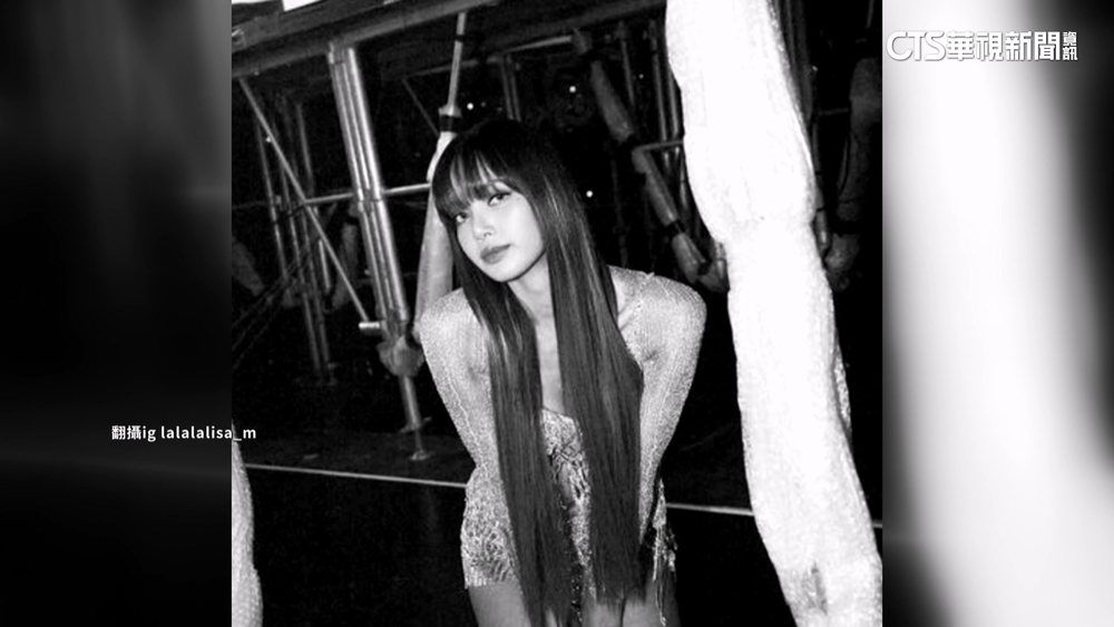 Lisa抵高雄小港機場　戒備森嚴粉絲嘆無緣見女神