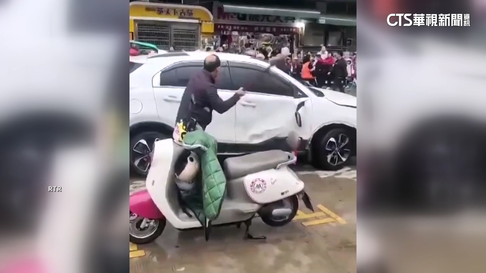 湖南休旅車無差別衝撞　小學門口多人受傷