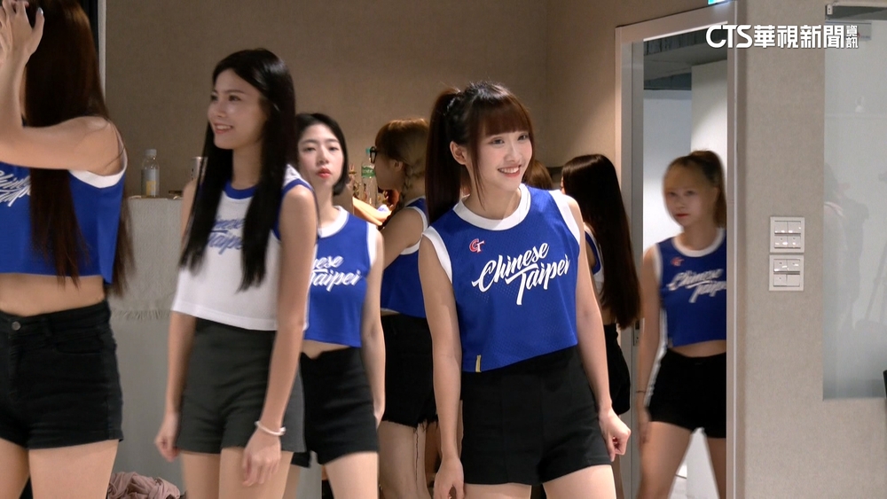 啦啦隊員自費飛東京應援 推掉國內工作虧逾十萬