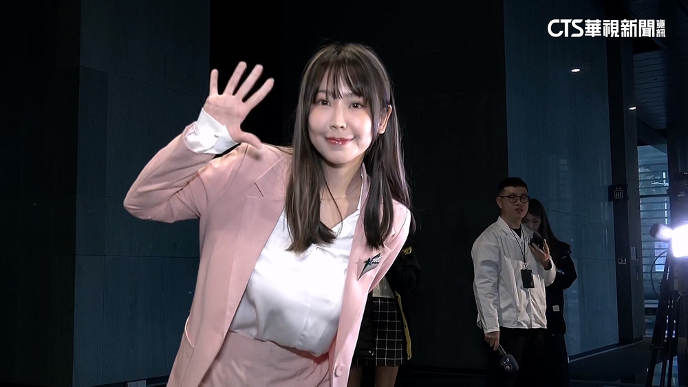 「台版新垣結衣」遇狂粉騷擾！　女網紅報警提告跟騷