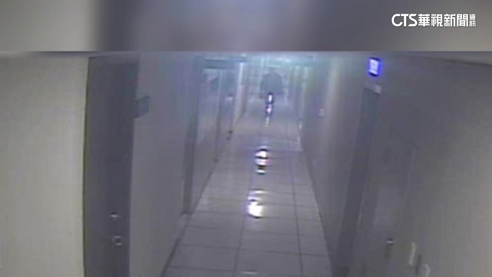 公務員輕生亡！　母心碎淚泣　鄰居嘆：誰道歉都沒用