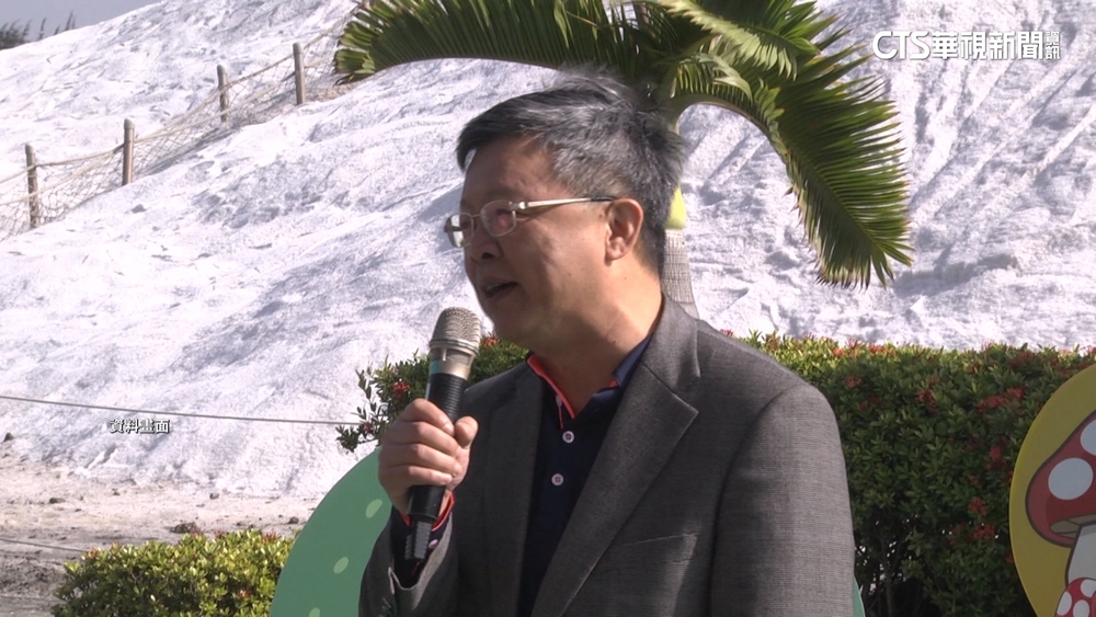 隱身24天！陳啓昱終現身　律師陪同至南檢報到