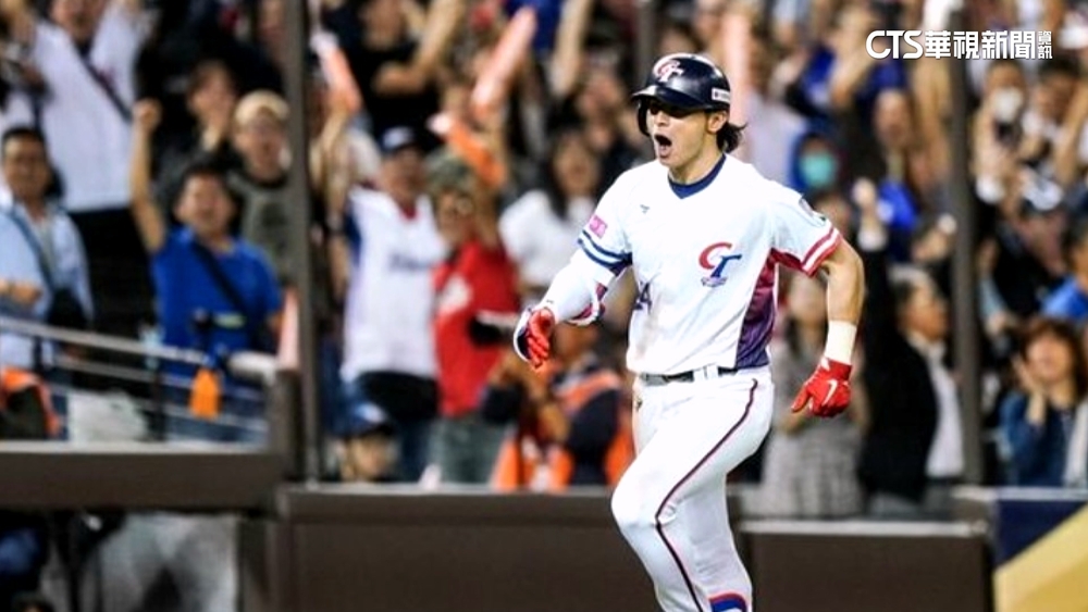 陳傑憲一夜漲10萬粉　中市府購物節加碼抽全隊簽名球