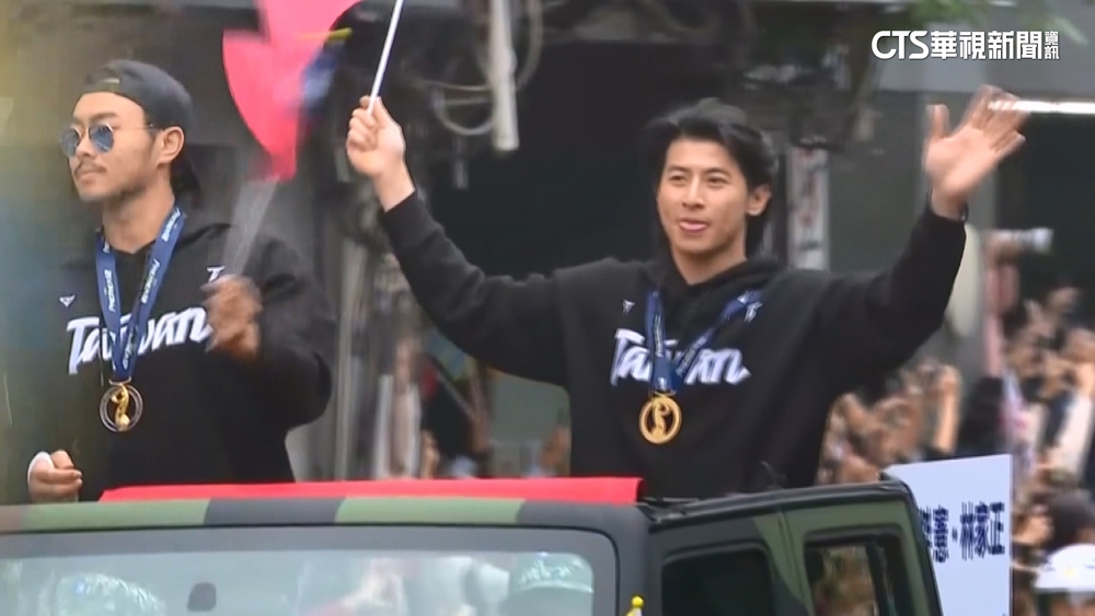 伍佰歌成陳傑憲主題曲？　諧音哏：愛你的心超出「傑憲」