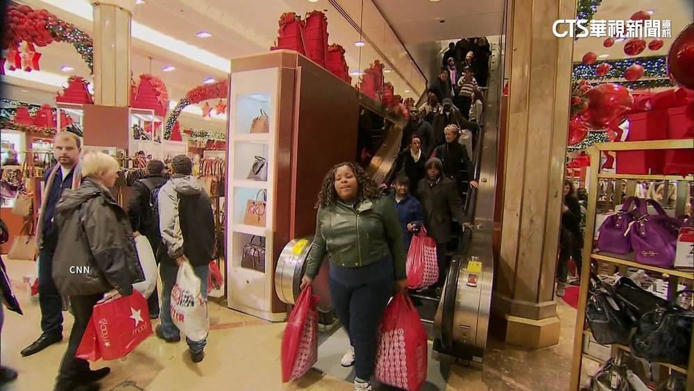 美「黑色星期五」人擠人才有fu　實體店湧採購潮
