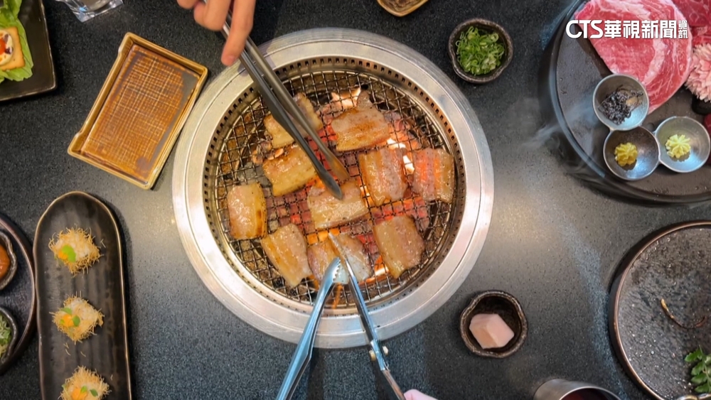 「燒肉南霸天」旗艦店預約電話被打爆　客怒：只聽到嘟嘟聲