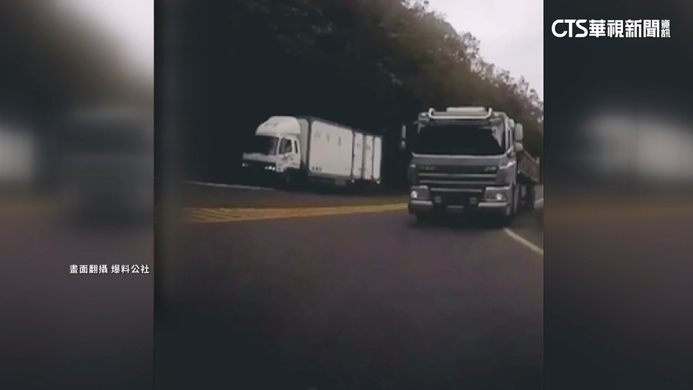 驚險一瞬間！貨車逆向險撞　騎士：差點黏在車頭