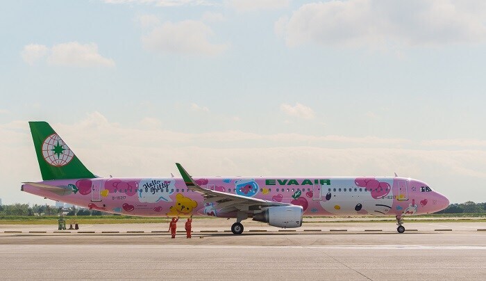 超可愛！長榮航Hello Kitty粉萌機亮相　滿滿三麗鷗元素