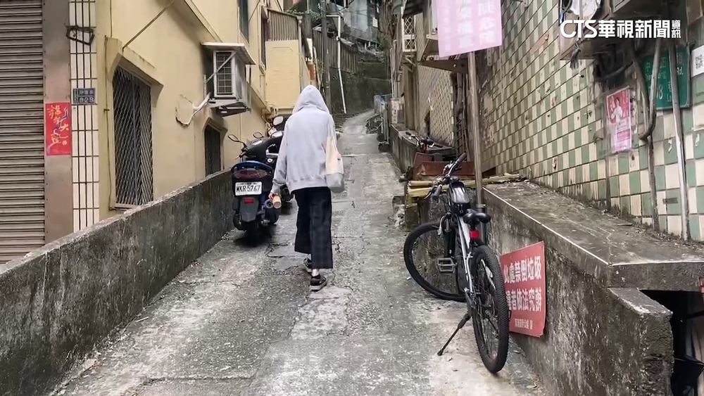 基隆95%山坡地形　陡峭斜坡+階梯成回家必經路