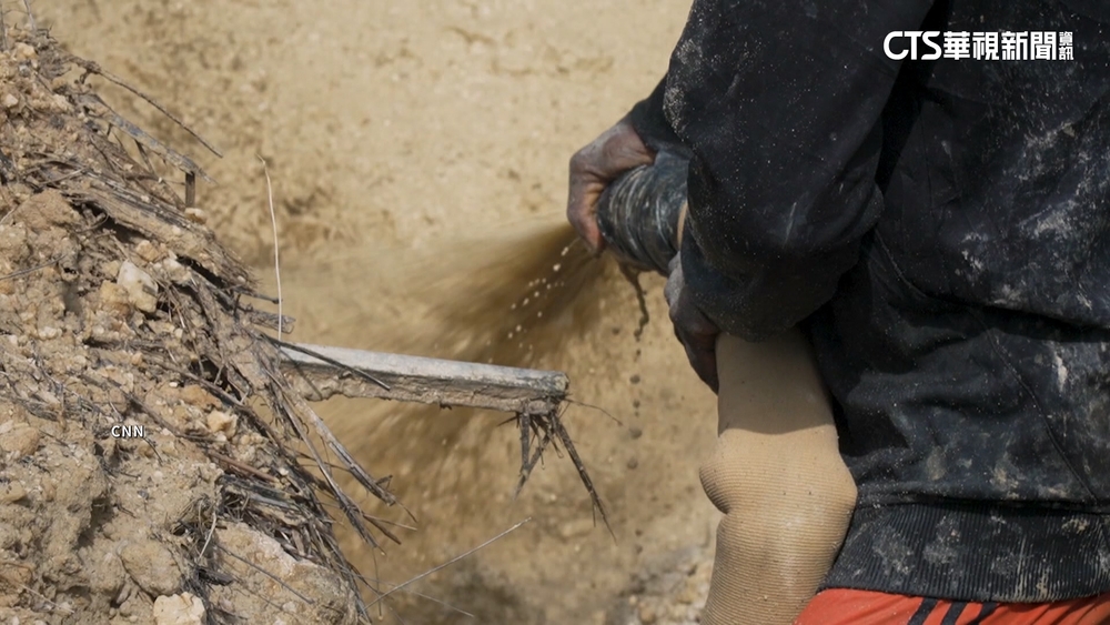 迦納非法採礦猖獗　毀環境畸形胎兒增