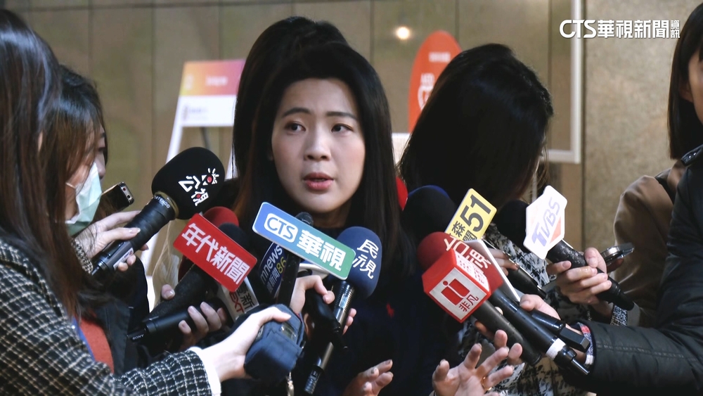 爆柯文哲手機名「羅廷瑋」　徐巧芯：資料錯誤非假冒