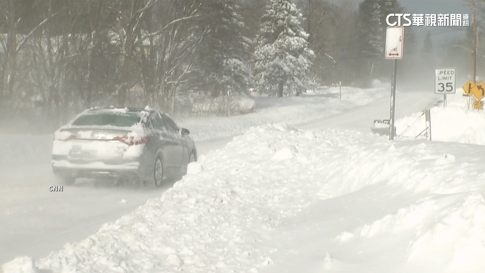 極地冷空氣產生大湖效應　美暴雪覆蓋五大湖區