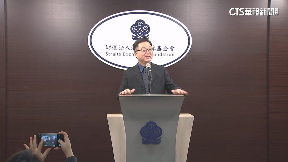 羅文嘉喊話蔣「幫救3台人」　藍委揚言「刪海基會預算」