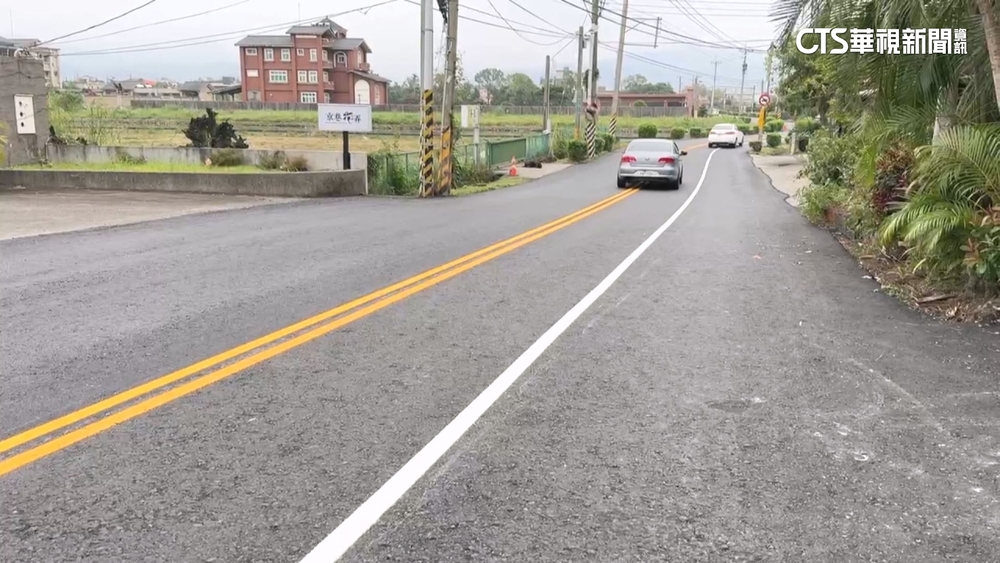 超窄車道「都會壓線害違規」？　網友譏：瘦身過的路