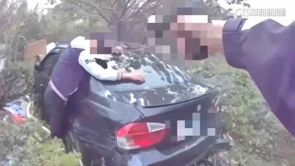 新竹鬧區通緝犯竄逃！　「停紅燈驚遭撞」騎士5傷