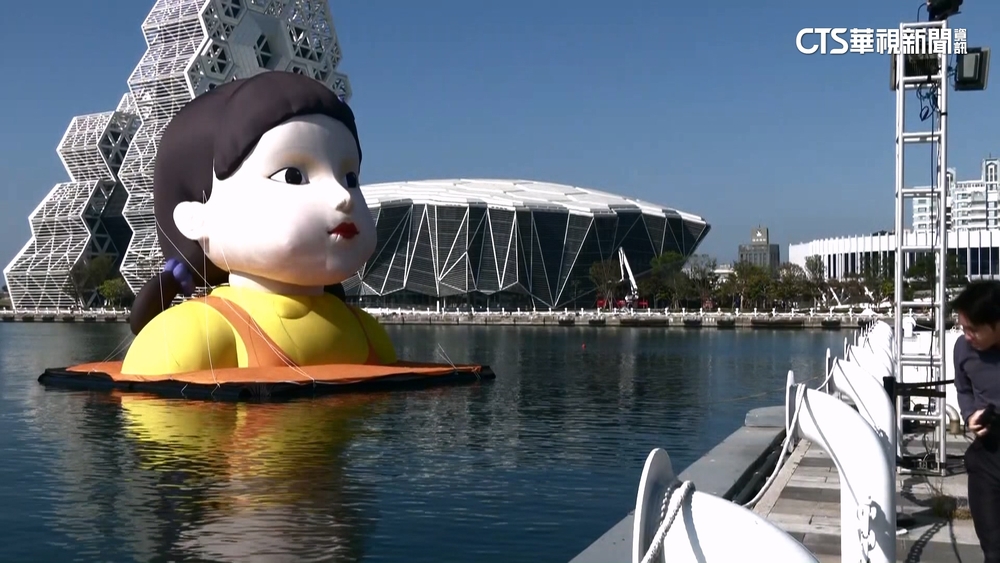 英熙娃娃復活了！遊客搶拍照　魷魚遊戲有望帶動百億商機