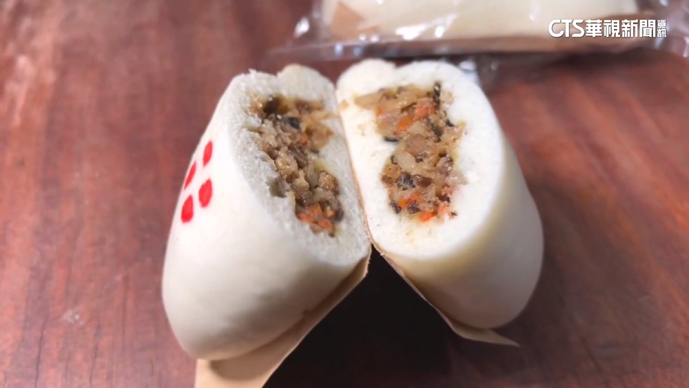 不只吃湯圓！台南吃「冬至包」招財　高雄燒麻糬吸人龍