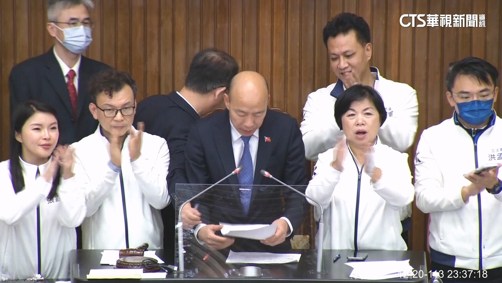 總統不公布.閣揆不副署三法案？　藍綠大鬥「法」