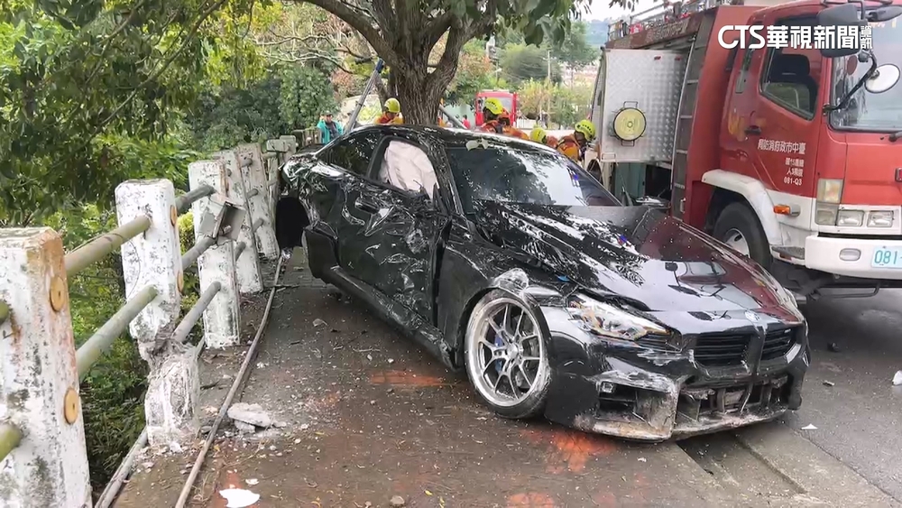 跑車山路彎道失控逆撞　19歲騎士跌6米邊坡亡