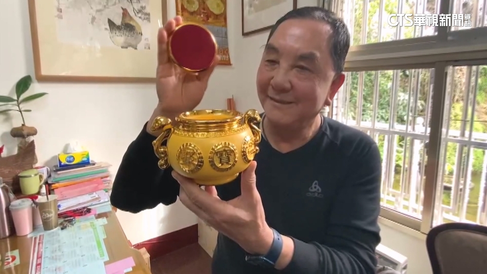 紫南宮「金蛇聚寶盆」錢母亮相　多準備4倍仍掀卡位亂象