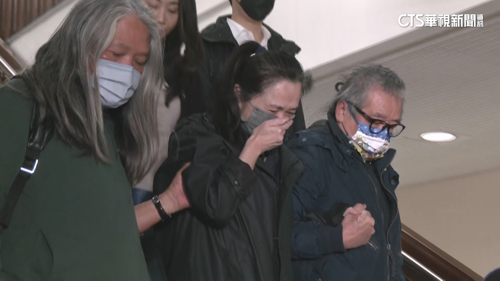 遭爆疑有2本護照？　應曉薇駁：早放棄加拿大國籍