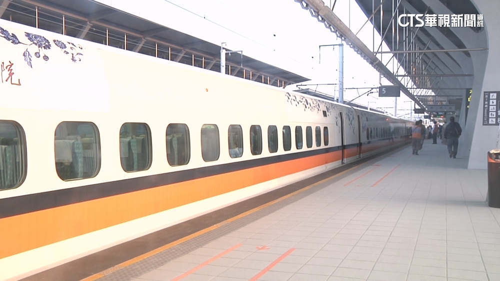 左營站vs.高雄站吸不同客群？民眾：觀光客不必再轉乘