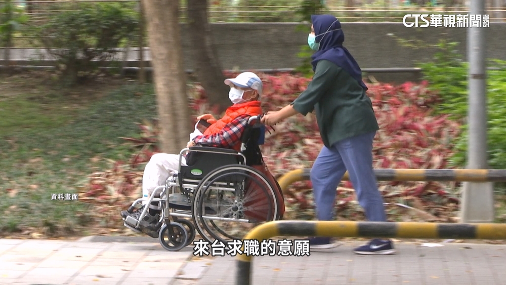 「就服法」修法三讀！　逾80歲免巴氏量表可申請看護