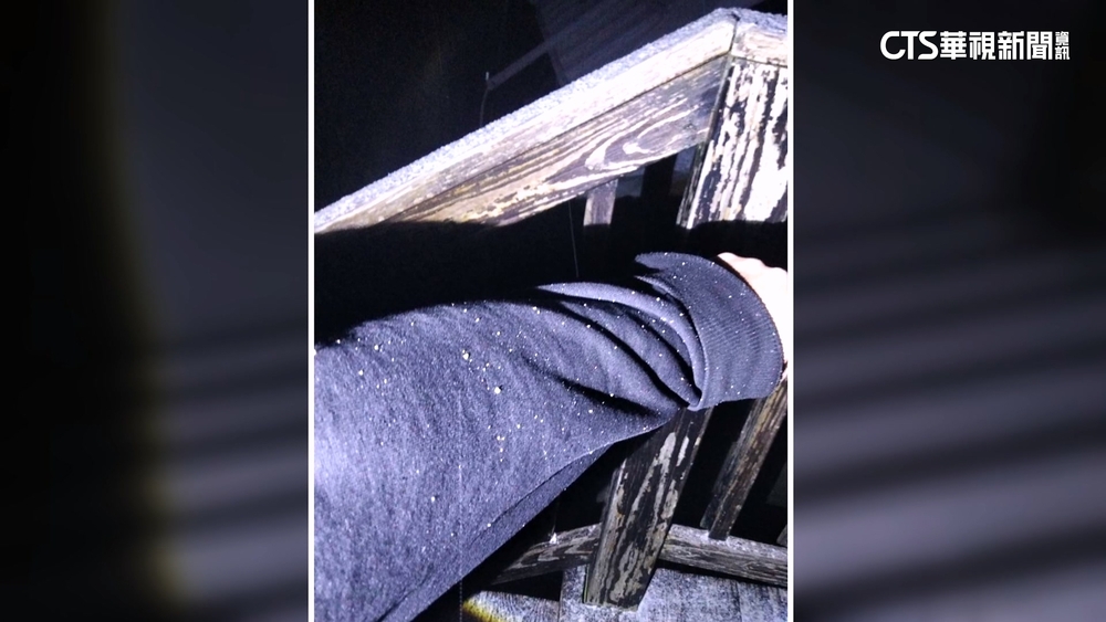 合歡山晚間「雨夾霰」　民眾見雪白冰珠興奮拍照