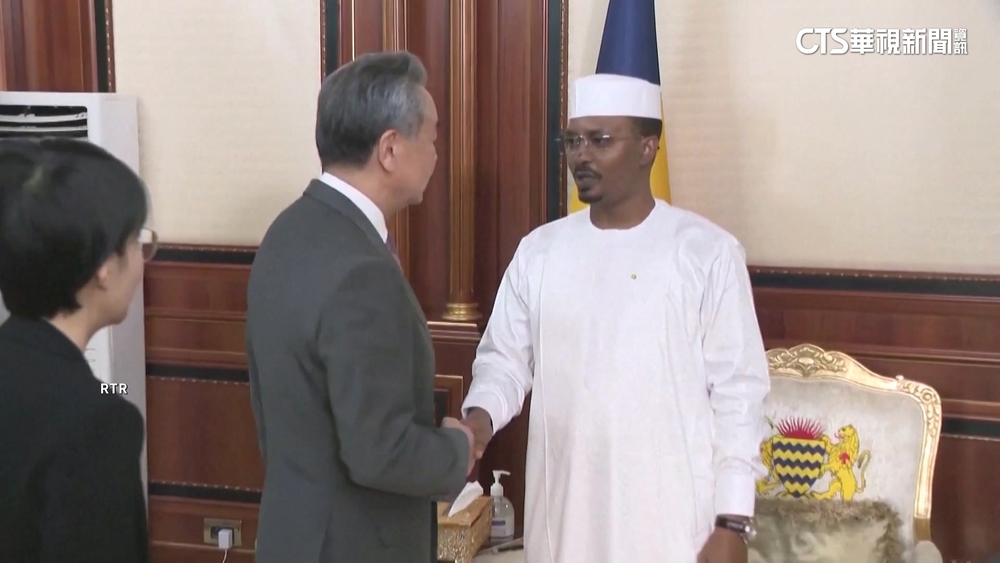 中國外長才離開...　查德總統府爆槍戰19死