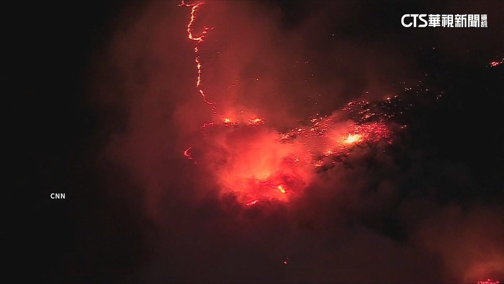 美加州野火肆虐第三日！　至少10死.18萬人被迫撤離
