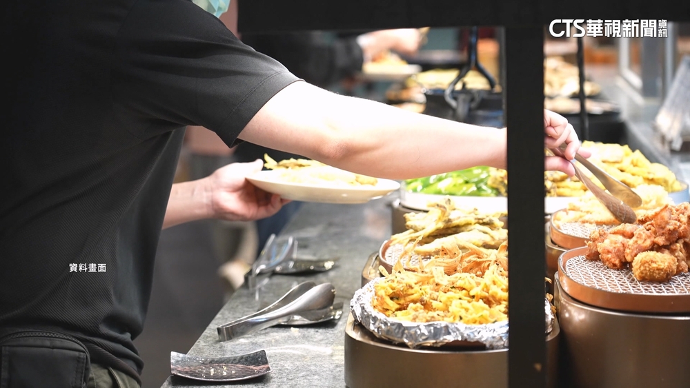 饗饗案給800元慰問金　訂位受影響者加倍還定金