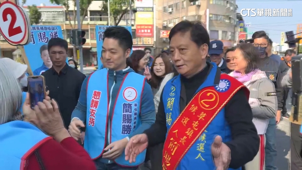 草屯鎮長補選黃金週　藍找蔣輔選.綠拜宮廟求勝選