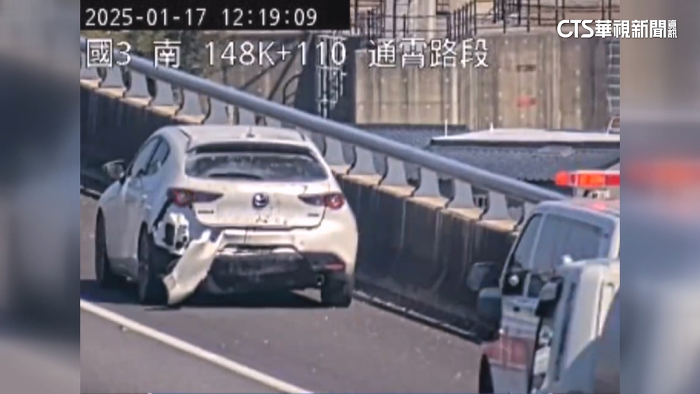 省拖吊費！「爆胎爛尾車」硬開上國道　遭攔吃紅單