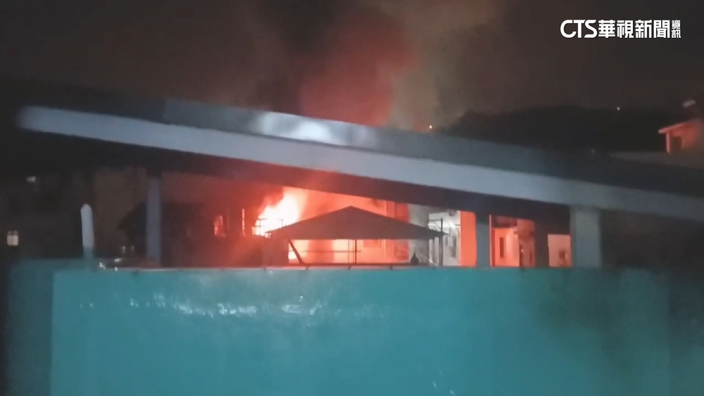 民宅深夜惡火！　1家5口受困　祖孫不幸葬身火海