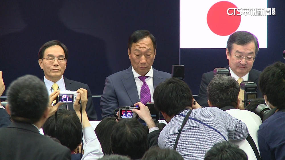 追討逾10億獎勵金　鴻海老臣戴正吳狀告郭台銘