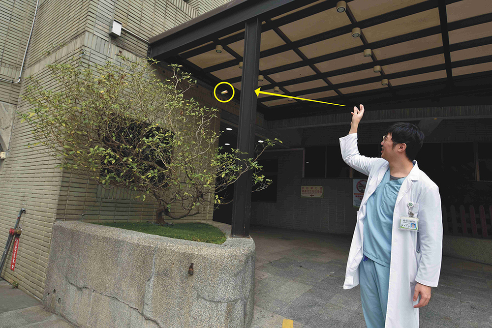 施放爆竹煙火「5不」原則，不可朝人、車、建築物、易燃物丟擲或發射。圖／彰基醫院提供