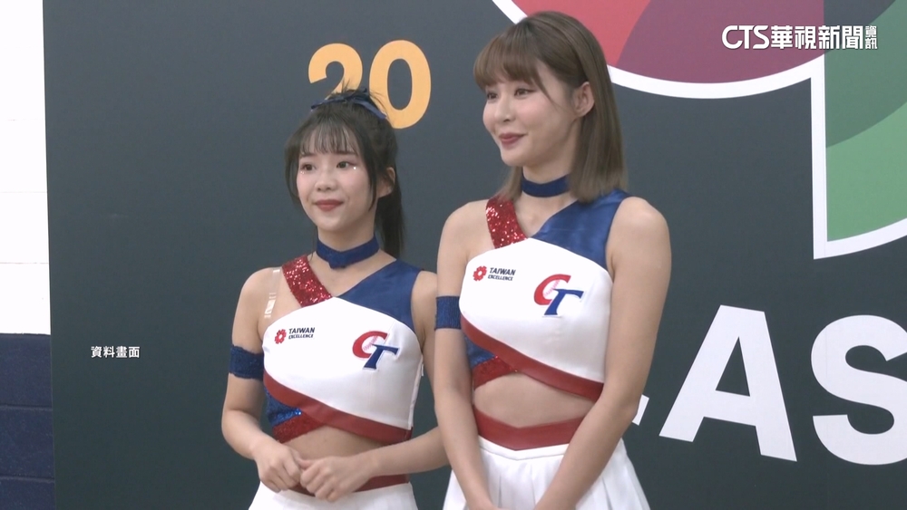 Yuri.菲菲轉戰味全　32位小龍女成中職最大應援團