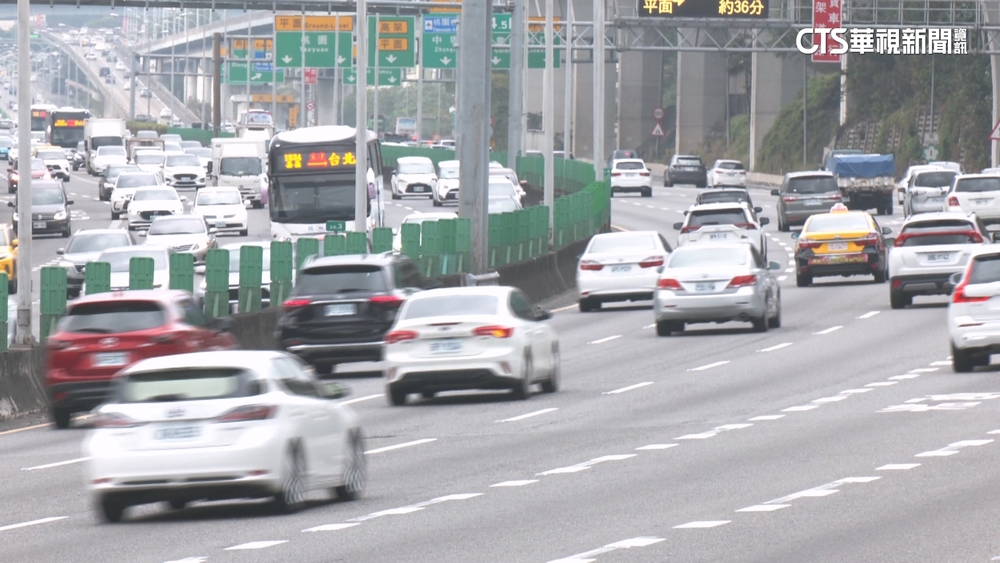 國道湧車潮國5南下「連塞7小時」　避9地雷路段