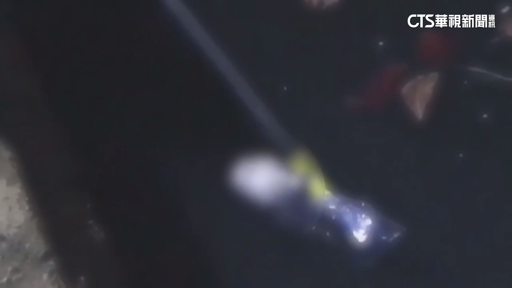 高雄前鎮河渠再打撈出人體殘肢　身分待DNA化驗