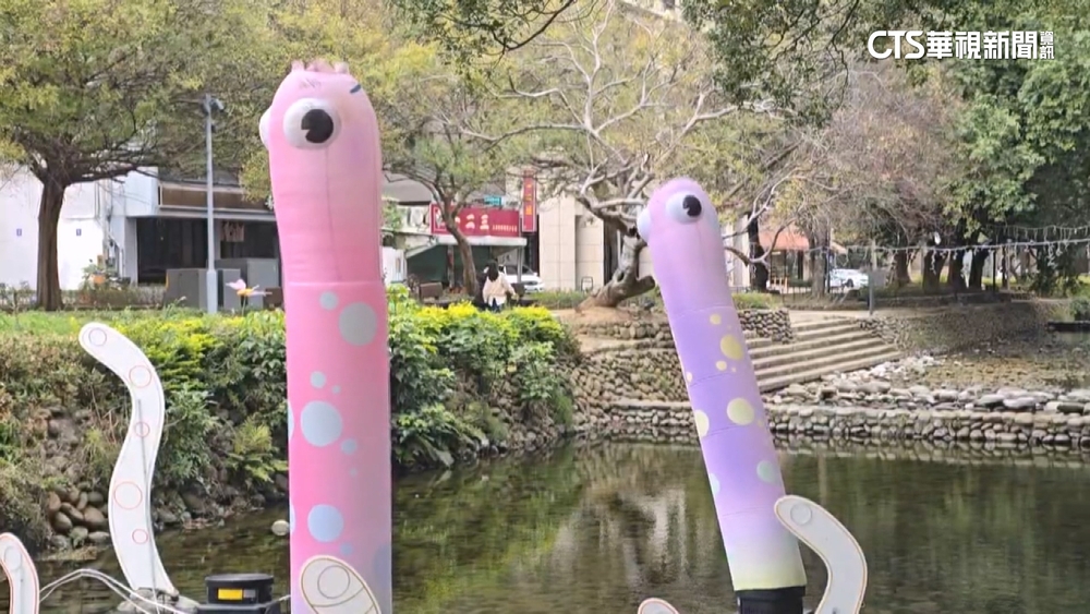 氣溫驟降　連燈會裝置藝術都「冷」不住「蛇蛇」發抖