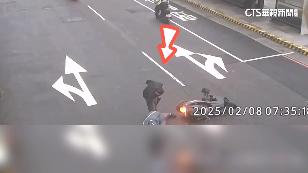 騎士為閃違規行人急剎自摔　警：行人恐有肇責