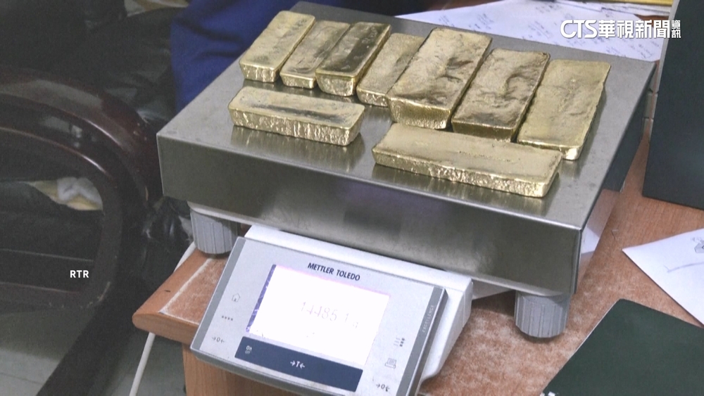 川普對鋼鋁徵稅掀貿易戰　避險金湧向黃金