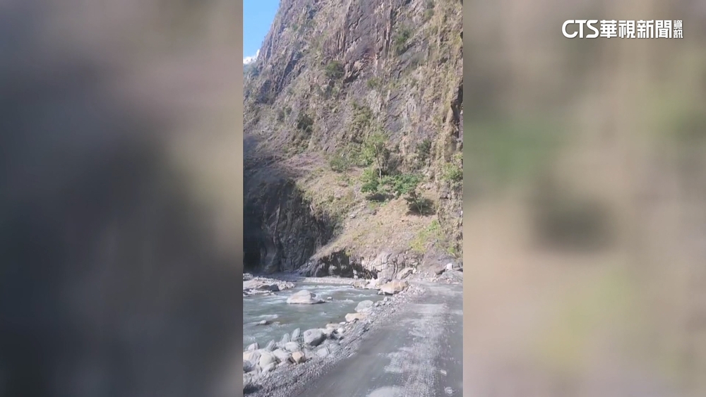 暴紅祕境！北港溪峽谷藏危機　民眾擅闖車墜溪