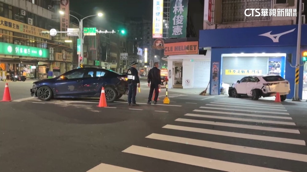 毒駕.酒駕？駕駛蛇行撞3機車.1轎車　警：未發現毒品