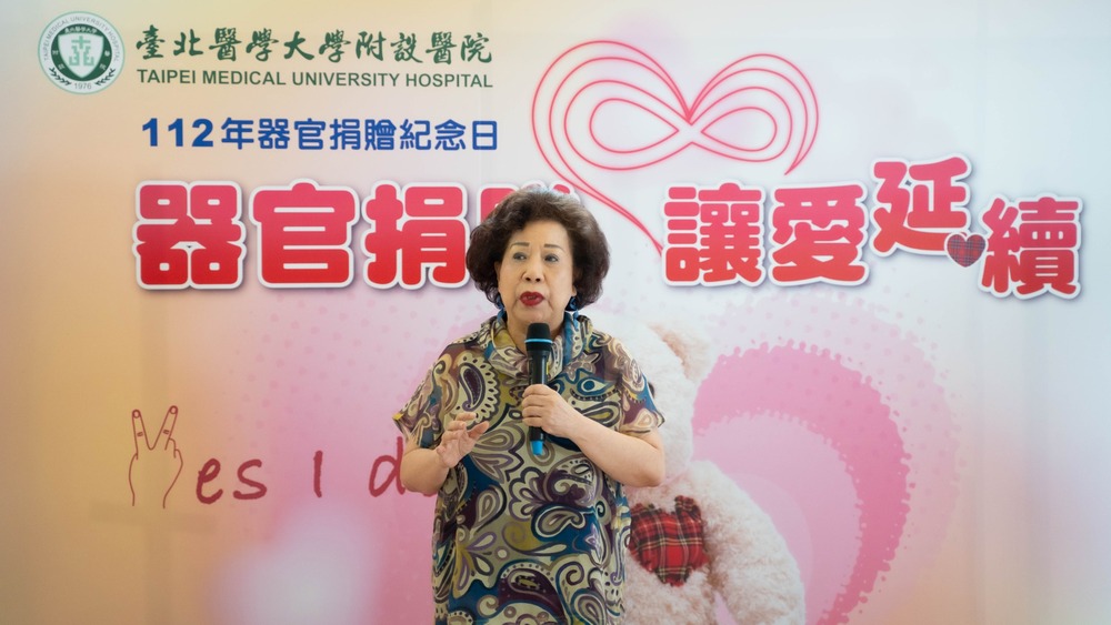 黃越綏自曝健康狀況　親證實「右耳已失聰」　