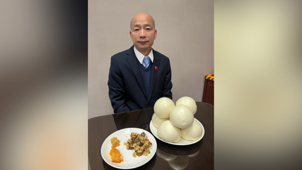 午餐吃饅頭豆腐乳表情無奈？　韓國瑜認苦笑：要朝野協商